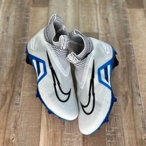 Nike Alpha Menace Elite 3 Football Cleats